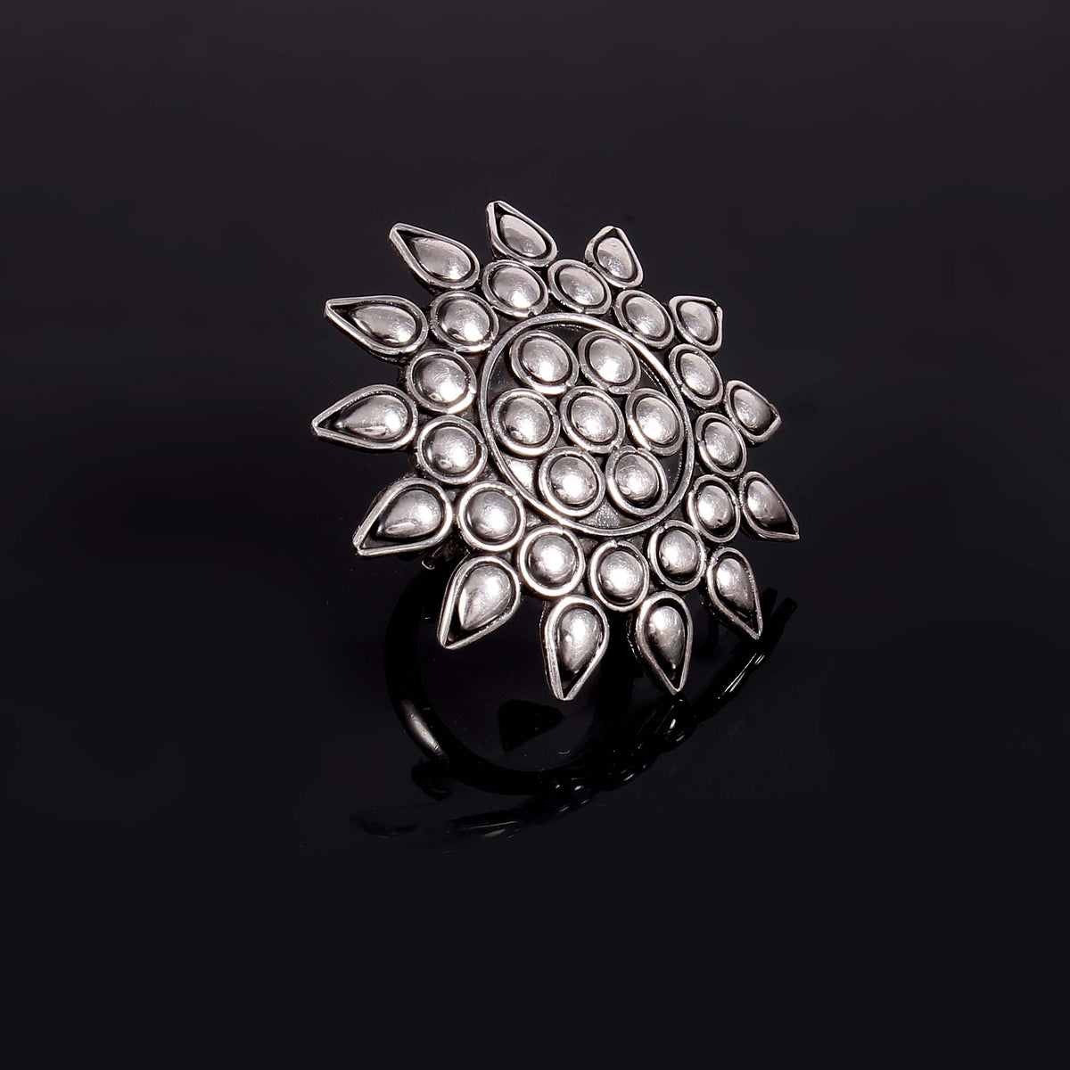 Neyra Ring