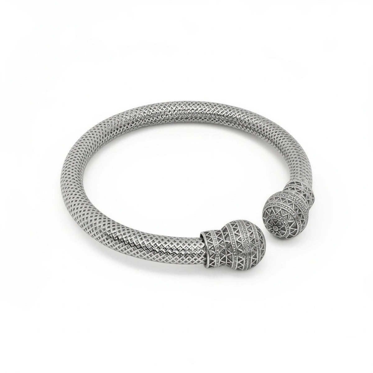 The Dual-Tone Mesh Sentinel Kada