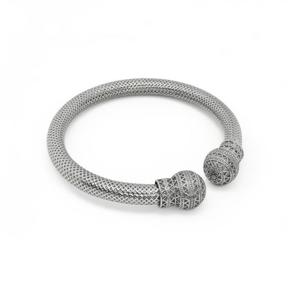 The Dual-Tone Mesh Sentinel Kada