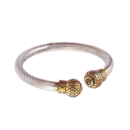 The Dual-Tone Mesh Sentinel Kada