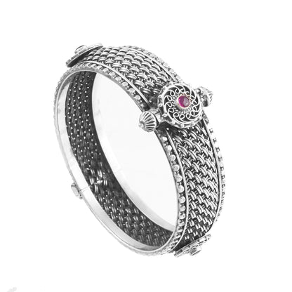 The Interwoven Mesh Ruby Kada