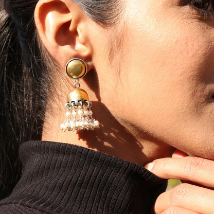 Anuradha Jhumki