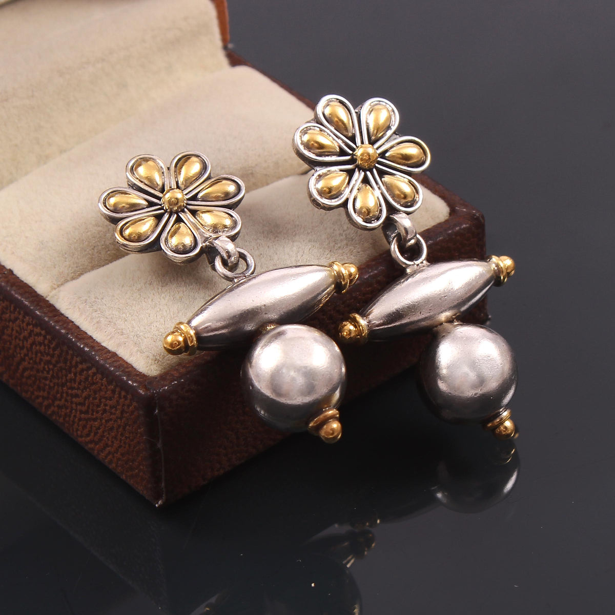 Zareen Earrings
