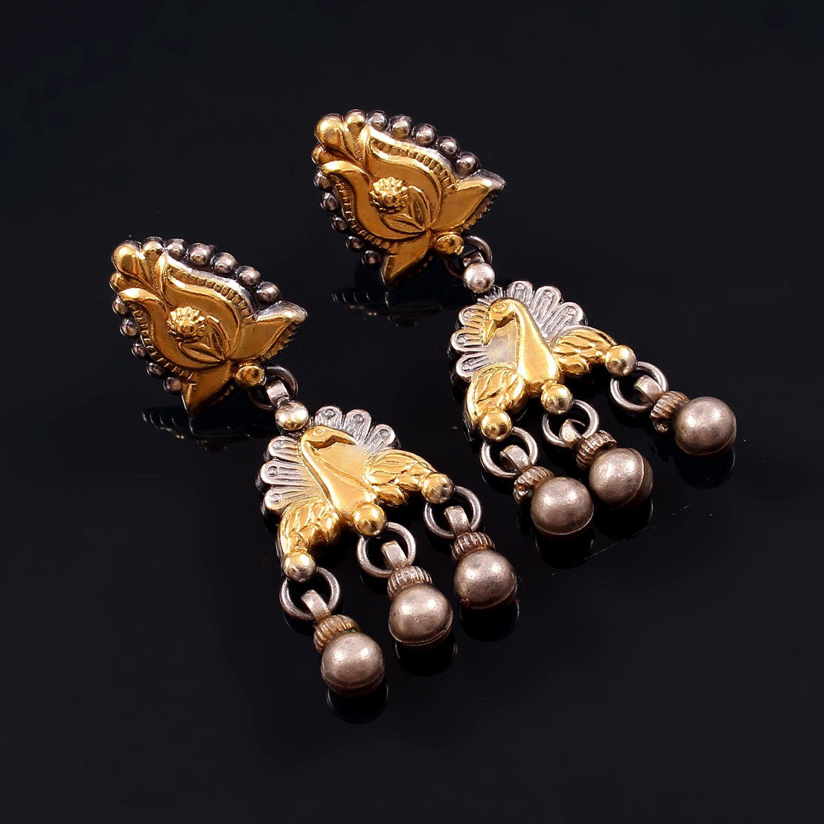 Suhana Earrings