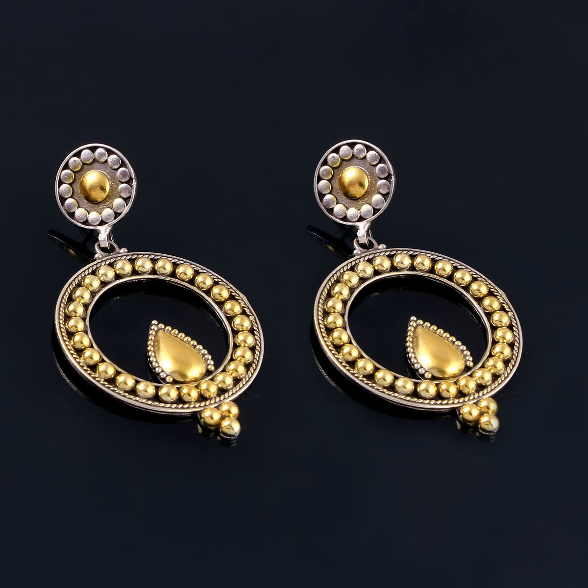 Devika Earring